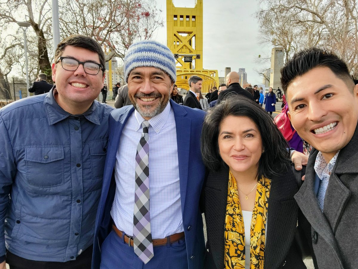 Max_Vargas's tweet image. Friends and inspiring leaders at the @CAgovernor @GavinNewsom Inauguration Day #MarchForDemocracy.