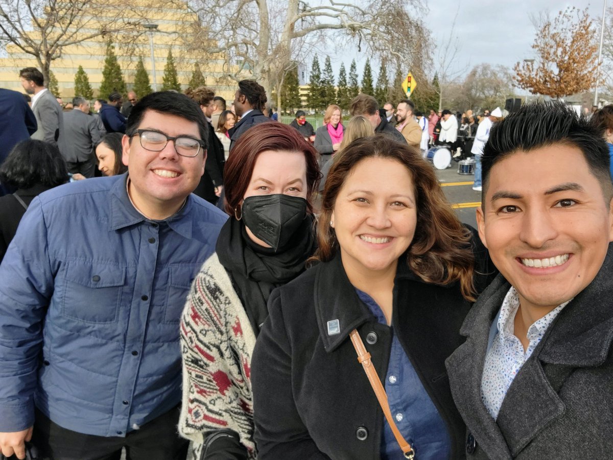 Max_Vargas's tweet image. Friends and inspiring leaders at the @CAgovernor @GavinNewsom Inauguration Day #MarchForDemocracy.