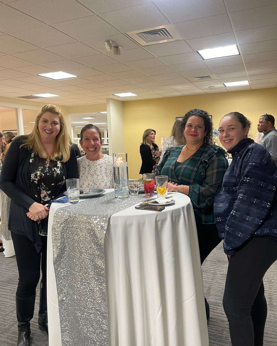 NorcomMortgage's tweet photo. Last night, the Norcom family came together to celebrate the holidays in January! It was a great time with great food and even better people! Here's to an amazing 2023 at Norcom! 🥂 #GrowWithNorcom #norcommortgage #holidayparty #2023 https://t.co/RDezOjTIoR