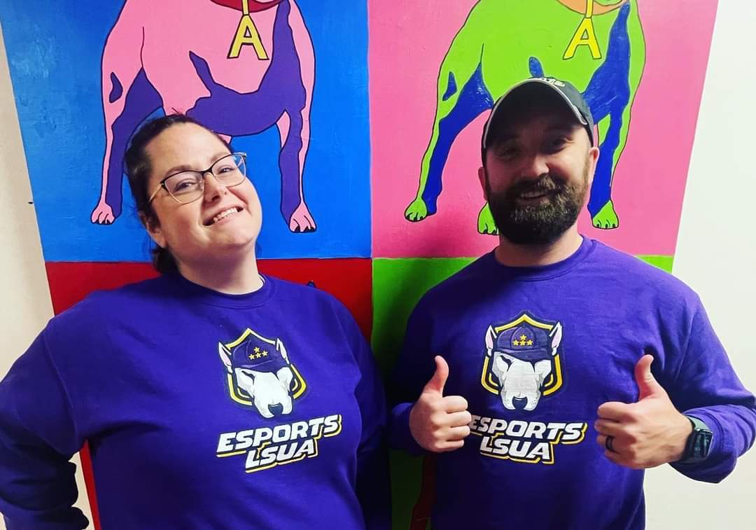 LifeLsua's tweet photo. The teAm is back and ready for Weeks of Welcome! Don't miss movie night at the Oaks tonight (with FREE snacks) and the tailgate for basketball v. Southwest tomorrow!

Free chili cheese nachos from 1:30 till out! https://t.co/bbd2knx2Sq