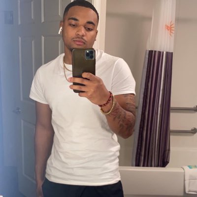 ElijahMaxwell_'s tweet photo. #NewProfilePic https://t.co/zepCrscCSm