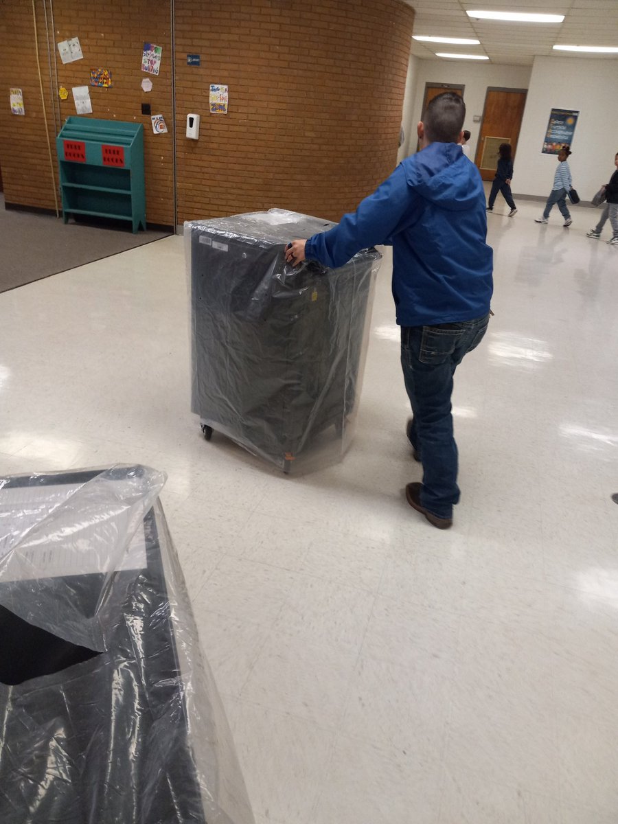 #sharinggoodnew is still being delivered to our students more technology devices. <a href="/BCESMustangCity/">Buckley-Carpenter</a> <a href="/EJHSBulldogCtry/">East Junior High School Bulldog Country</a> <a href="/WestJrHighFCPS/">West Junior High School</a> Delivered by our  <a href="/fcpsmaintenance/">fcpsmaintenance</a> team. <a href="/Supt_Hamlett/">Dr. Versie R. Hamlett</a> <a href="/FCPSITDept/">FCPS Technology Dept.</a>