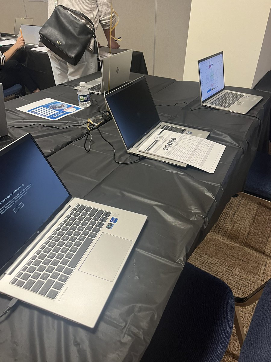 Got a chance to peruse some fun #tech at the <a href="/MCPS/">MCPS</a> #DeviceShowcase today. Great selection of books to accompany #STEAM learning &amp; lots of hands on opportunities to review devices. <a href="/RTESLibrary/">Greg D’Addario - Rolling Terrace Library</a> <a href="/RTTechie/">K Livingston</a>