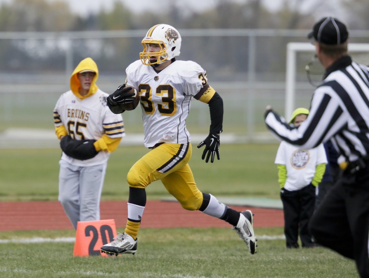 stadiumtalkcom's tweet photo. Greatest #HSFB Recruit From Every State 🏈🐐  
North Dakota: James Johannesson, RB
Fargo South High School (Fargo)
Class of 2015
Colleges: Minnesota/North Dakota
https://t.co/aVkZmjYMo1 https://t.co/LkbxiuHo0t