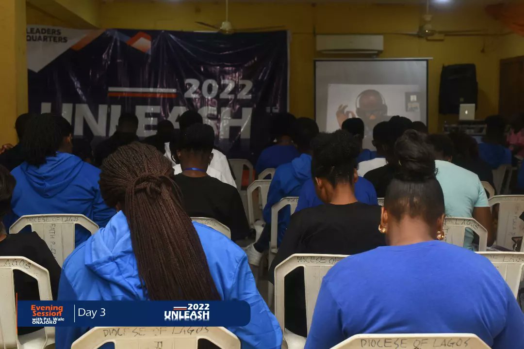 LQUnleash's tweet photo. Day 3 - Evening  Session with Pastor Wale ONAJOKO

#Unleash22
#December2022.
#Leadership
#Bootcamp
#LeadersQuarters https://t.co/pNoWDk68J7