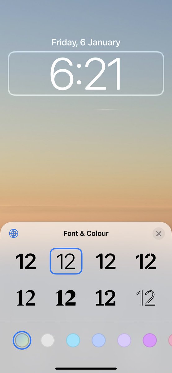 aki_ranin's tweet image. Am I the only one that took months to realize you can actually change that fat default #ios16lockscreen font? Settings - Wallpaper - Customize.
