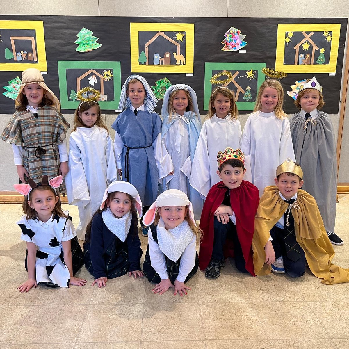 Happy Feast of the #Epiphany! It was a treat to gather our students from smallest to tallest to celebrate our first Liturgy of 2023 in our most sacred space. Thank you to all who were able to join us. 🙏 #ASHDifference