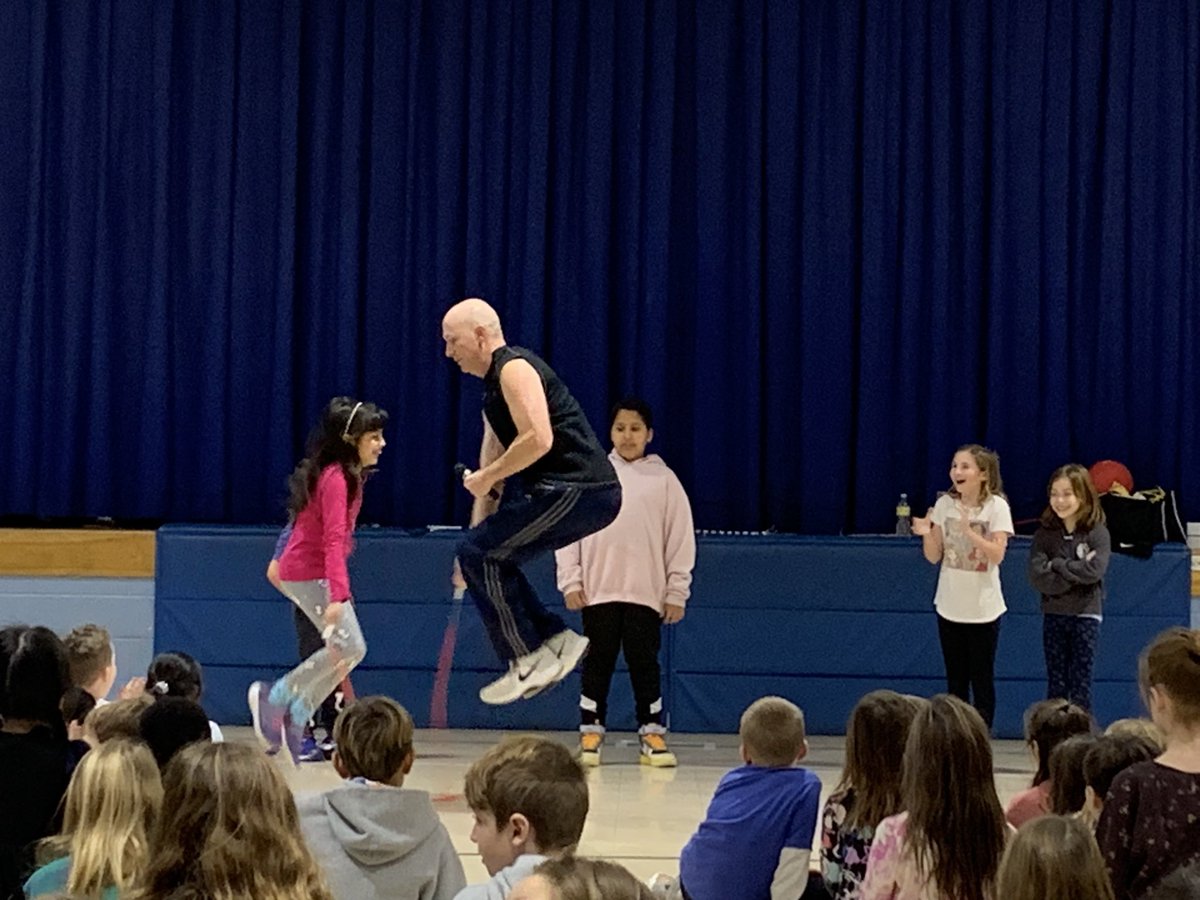 Lincoln School tweet media