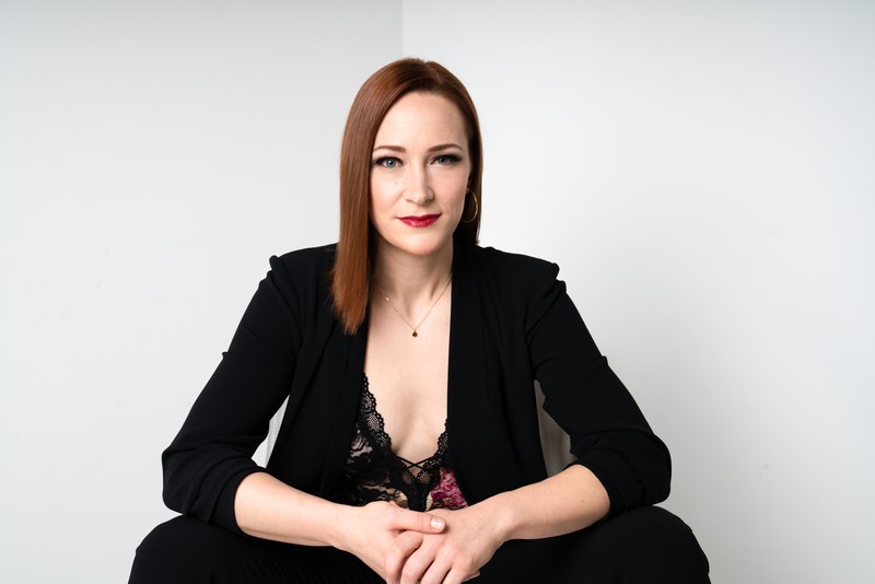 StarryMag's tweet photo. #StuntCoordinator Michelle C. Smith chats exclusively with reporter @dothewriteting at https://t.co/v11khqg51Z! They discuss becoming one of Hollywood's leading #stuntwomen, her time with the Witches Scourge for #MotherlandFortSalem, upcoming projects & more! #stuntdouble #stunts https://t.co/2JF2Bm3G9Q