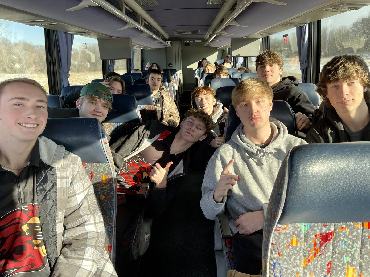 bowling_lm's tweet photo. Come cheer on our LM Bowlers today as they are on the road to Colonial Lanes in Iowa City. They start rolling vs Iowa City West at 3:15pm. Go Lions! https://t.co/dRPbfOzGmM