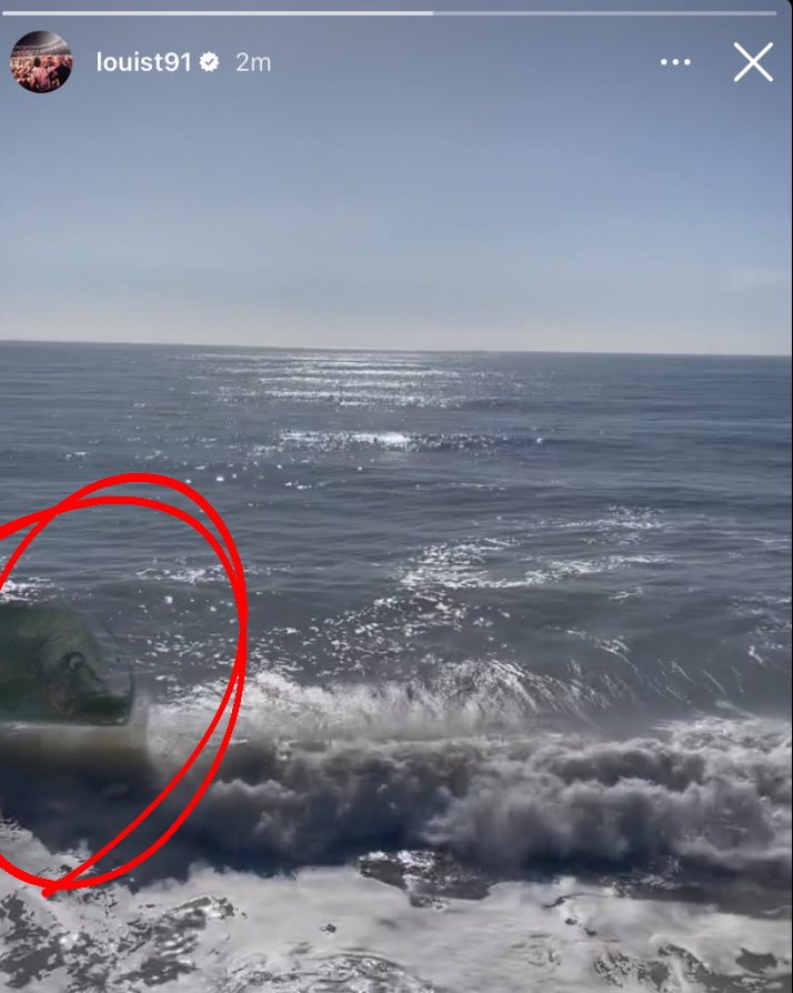 littlebtrlight's tweet image. IS THAT-