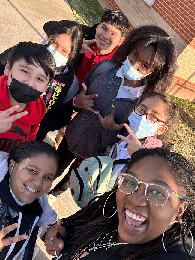 Dr. Erica Pendleton (@ependletonfcs) on Twitter photo An ES/MS crossover event! Checking in with my middle school art colleague Ms. Allen over <a href="/PaulDWestMiddle/">Paul D. West Middle</a>, and of course ran into some <a href="/Parklane_Eagles/">Parklane Elementary</a> alum! What a sweet reunion! #RelationshipsMatter An ES/MS crossover event! Checking in with my middle school art colleague Ms. Allen over <a href="/PaulDWestMiddle/">Paul D. West Middle</a>, and of course ran into some <a href="/Parklane_Eagles/">Parklane Elementary</a> alum! What a sweet reunion! #RelationshipsMatter