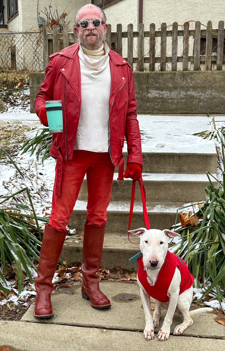 ml_hades's tweet photo. I looked out the window and I thought this would be a short walk but it wasn’t too bad. Custom leather jacket tailored by #MihninStitches #HugoBoss wool turtleneck #IsseyMiyake vintage cowl neck sweater #Versace jeans #Wesco vintage “Boss” boots #EchoSoft gloves #Gucci sunglasses https://t.co/XZtx26WRqb
