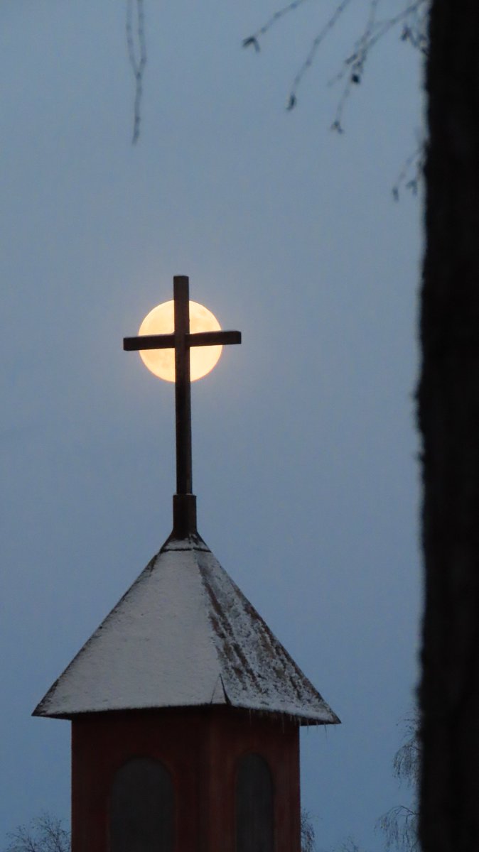 Pyhämaan uhrikirkko loppiaisen ehtoerel