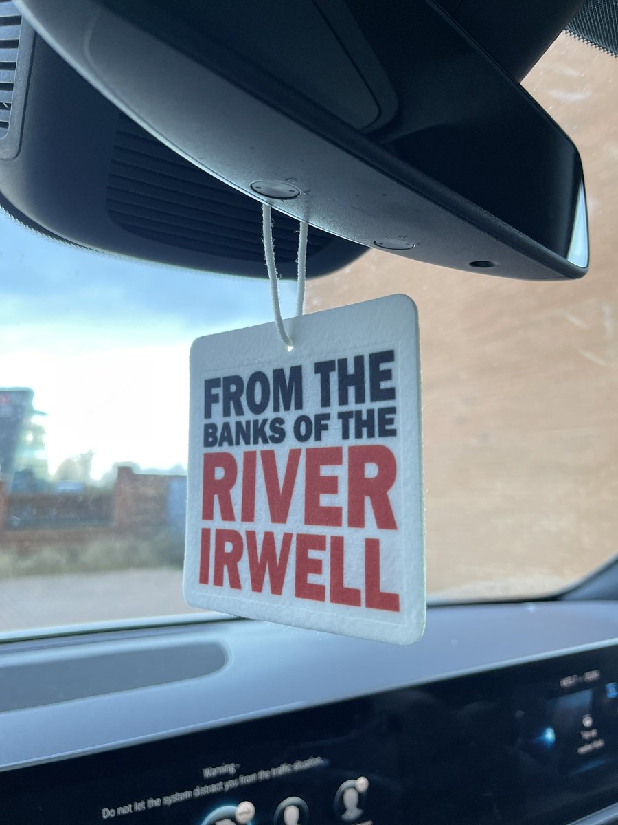 russArtist's tweet photo. From The Banks Of The River Irwell Air Freshener 

Shop: https://t.co/FFN88F1U3f

#united #manunited #irwell #ManchesterUnited #airfreshener #carsmelly #smelly #freshener #fragrance #oldTrafford #manU #redDevils https://t.co/kUHBWe7D1w