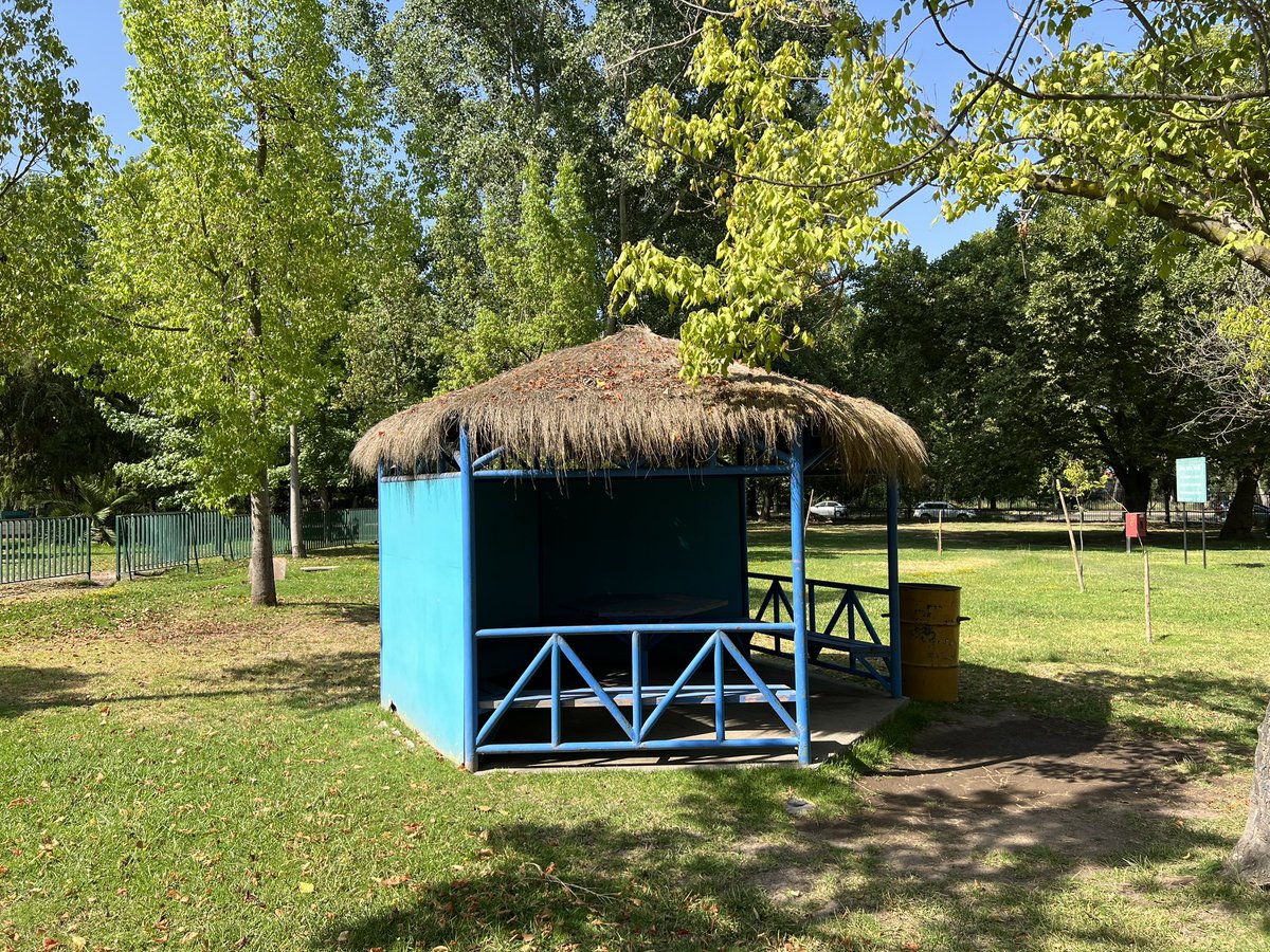 ParquePadre's tweet photo. Empezamos el 2023 con cambio de techos en pérgolas de cumpleaños. En @ParquePadre queremos siempre brindarte un buen servicio. https://t.co/Cnsmem971p