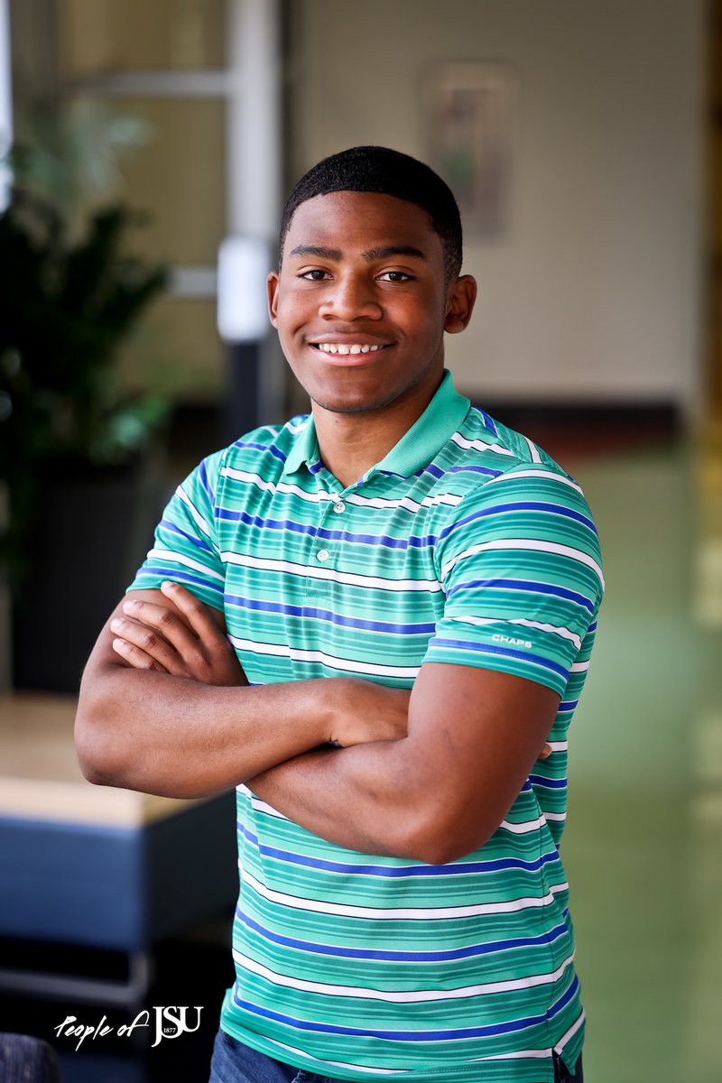 JacksonStateU's tweet photo. #NationalTechnologyDay #PeopleofJSU: "When I graduate, I want to be a software engineer and be able to build code and programs to accomplish certain tasks. I know that the tech industry in Mississippi is small, but if I could play a part in growing that.." https://t.co/b7XvKVnPNl https://t.co/YNiI7vvZp3