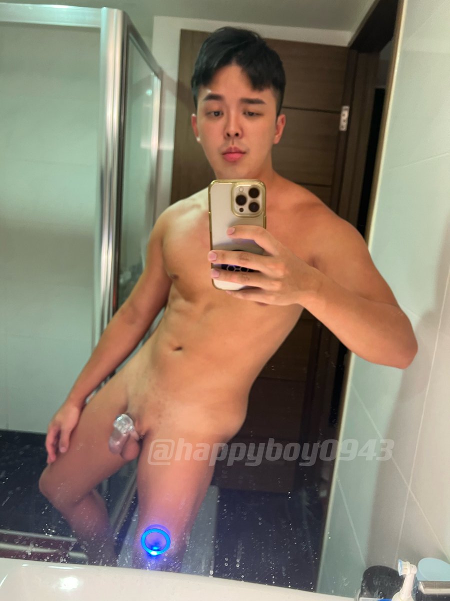 happyboy0943's tweet photo. 跨年煙火到現在還沒放
等待明天大解放💦💦💦

蛋蛋好脹隨時都好想要欸 https://t.co/rWlCUqJY3b