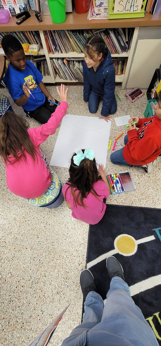JuanNav1217's tweet photo. Today, my students read an article in @Scholastic News and created their own anchor chart with a summary of the text. Students took away the skill of summarization as well as important safety measures when using online apps. @GoliadGrizzlies https://t.co/1pKS9zc0Yc