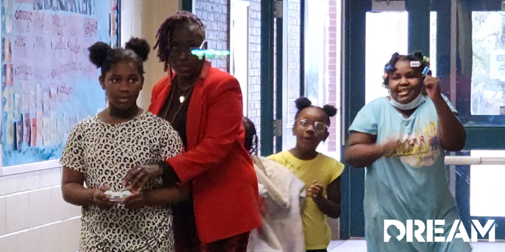 DREAM_ORG's tweet photo. Here are some photos of Central Park students taking part in Emerging Ladies Stem!
@OPS_CentralPark
#STEM #Science #Technology #Engineering #Mathematics #CentralParkElementarySchool #JoinDREAM https://t.co/15XcQm2ETN