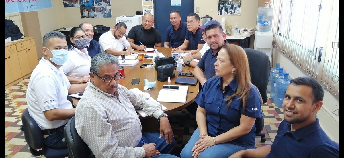 SITCCOR's tweet photo. Este día la Junta Directiva General lleva acabo la primera sesión ordinaria, en la que se han tomado importantes acuerdos en los que se busca mejorar las condiciones laborales de los trabajadores de la @CortedeCuentas, también hemos solicitado audiencia a los Señores Magistrados. https://t.co/Gq30gOmICh