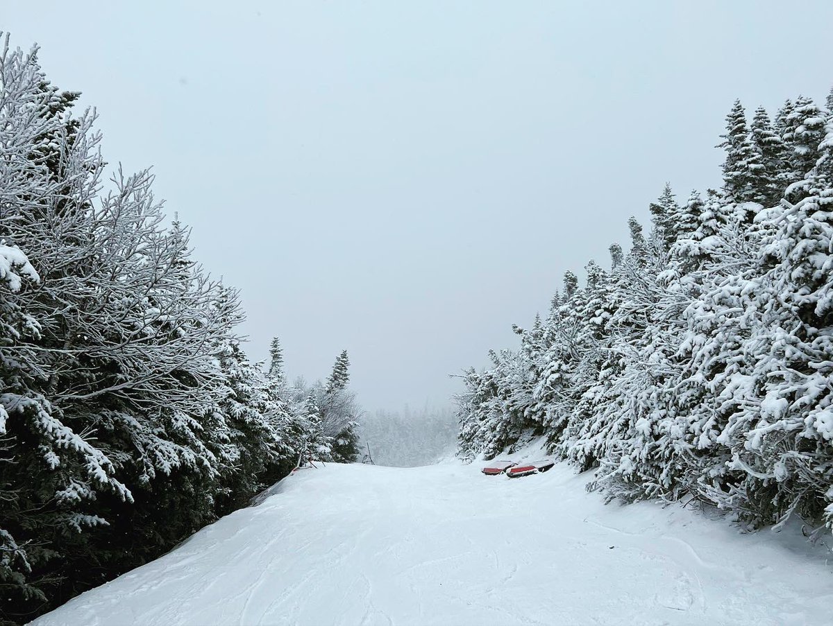 ZacMercauto's tweet image. @skiwildcat and @VailResorts : 12 Runs and 23,782 vertical feet today at Wildcat Mountain in Pinkham Notch, NH. Amazing snow and just awesome vibes! #SkiWild #EpicForEveryone