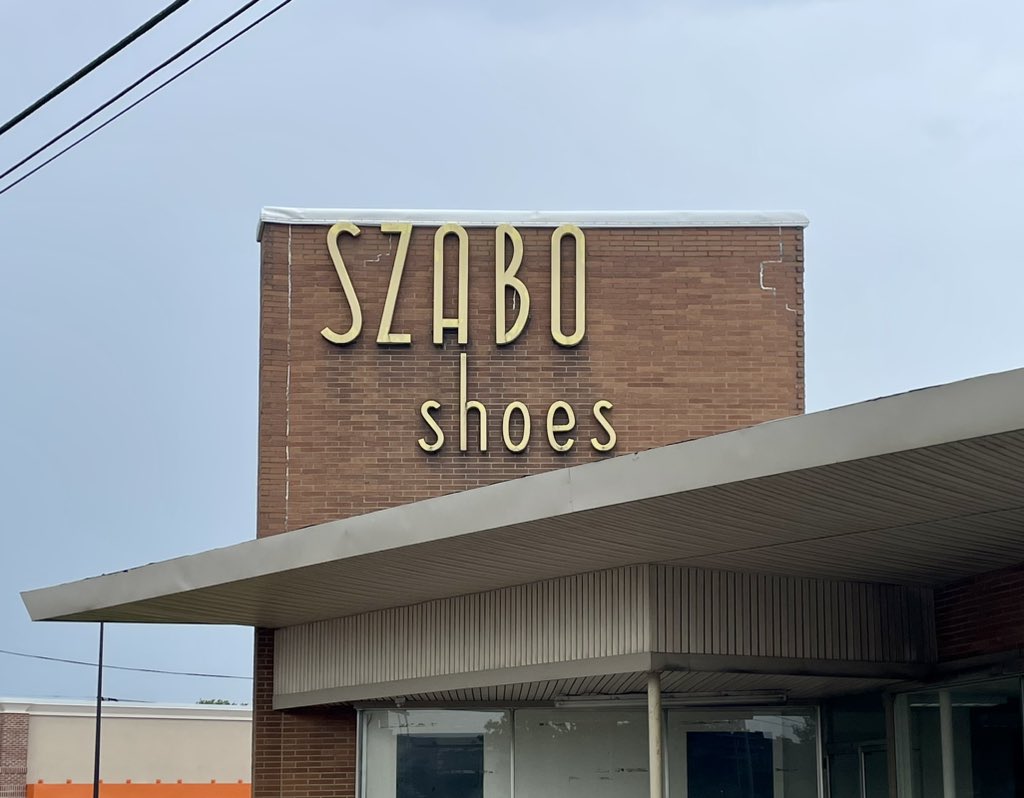 JoshLipnik's tweet photo. Szabo Shoes
Rocky River, OH https://t.co/LpeeuNrttE
