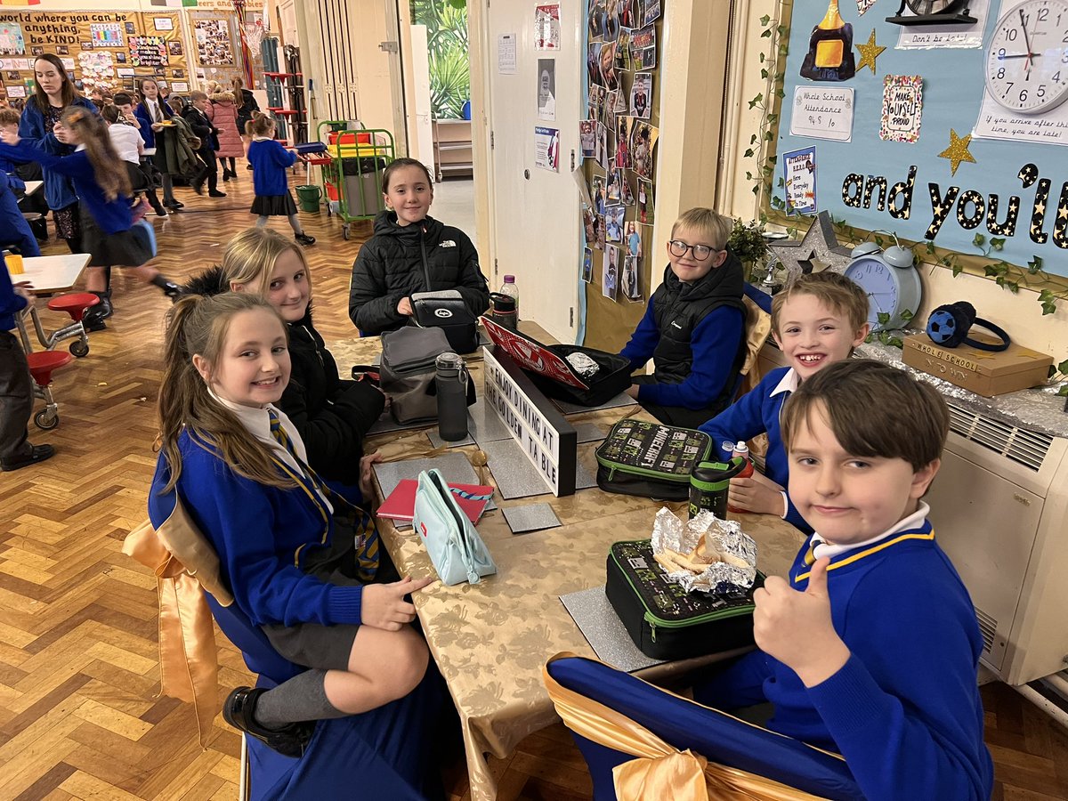HolySpiritWA9's tweet photo. Well done to Jermaine, Daniel, Leah, Bliss, Mila and Alfie who enjoyed having their lunch at the Golden Table today! #GoldenTable #Year5superstars  👏 🍽️ ⭐️ https://t.co/75hoD7DkJ5