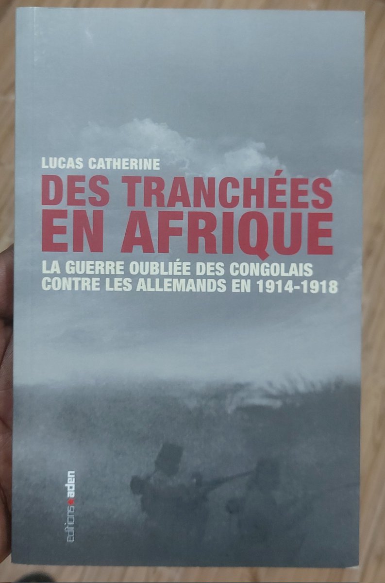Au moment où sort le film "Tirailleurs",hommage aux vétérans congolais #RDC
Voici quelques livres sur cette page d'histoire: 
1.Les Africains et la grande guerre(Michel)
2.Les troupes du Katanga(Muller)
3.Les soldats de Bula matari(Mabiala)
4.Les tranchées d'Afrique(Catherine)
