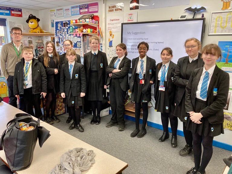 LongFieldMelton's tweet photo. Careers talk - A special thank you to Dr. Alastair Sandilands, a Consultant Cardiac Electrophysiologist. We learnt some fascinating facts about heart surgery and the procedures to repair and maintain the human heart. @satrust_ @meltontimes https://t.co/uCtJEXQnBm