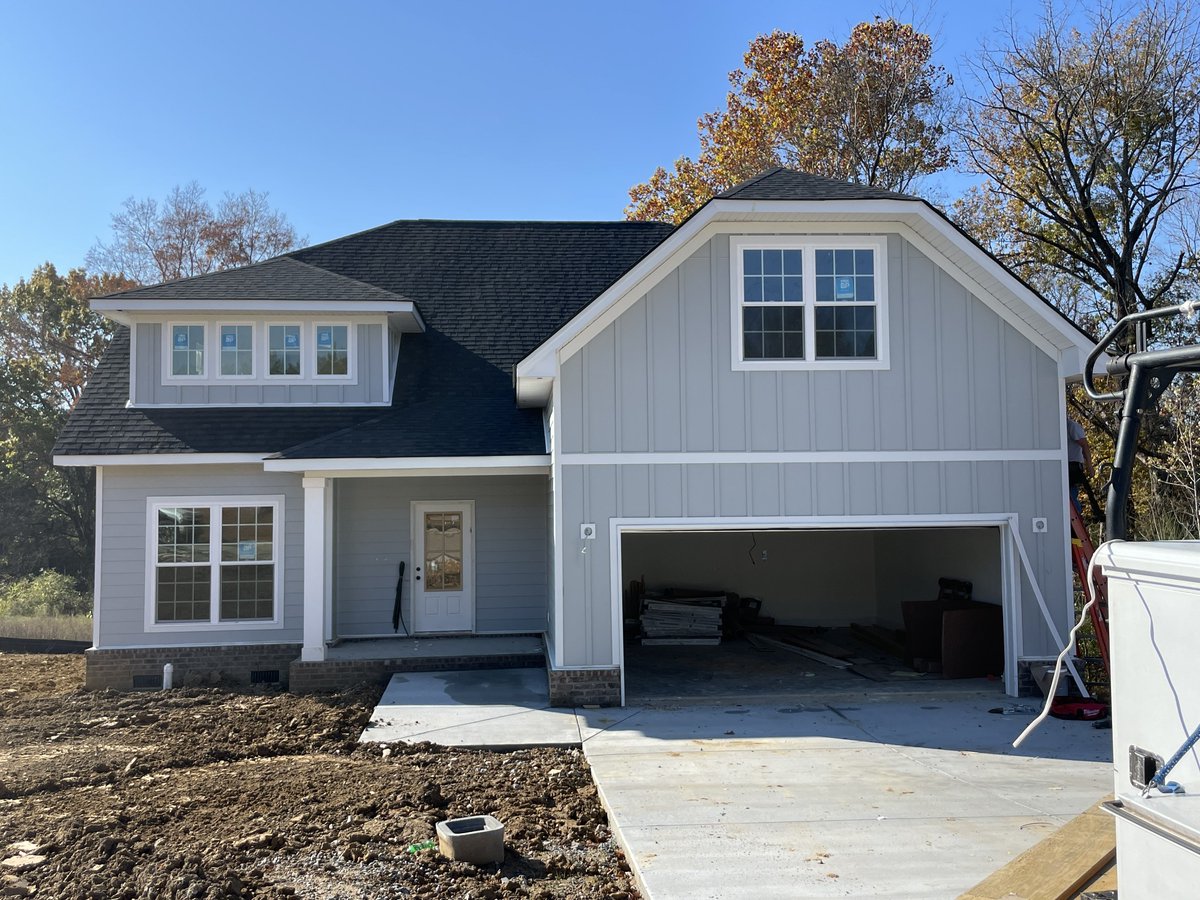 chrisagarrett's tweet photo. Check out my newest listing in #LaVergne! Tell me what you think!  #realestate https://t.co/jrZQPclKJF https://t.co/yc8doYYYoL