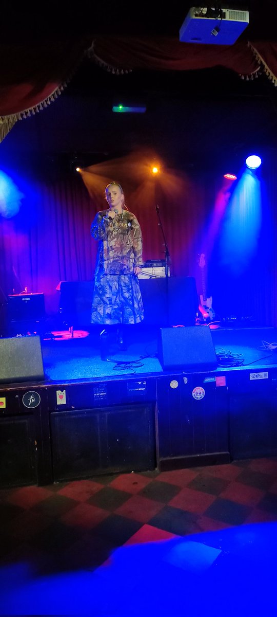 theGOOdublin's tweet photo. excellent set by #jenakeating at the Womens Christmas Weekender in @WorkmansDublin
#gigs #thegoo #goingoutout #playirish https://t.co/W1AfwpzN8d