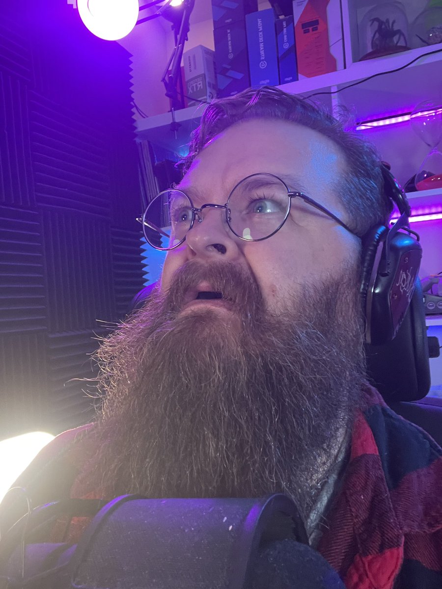 CraftsCarl's tweet photo. 24 hour stream. After. <3 https://t.co/kcUl0fuIvu