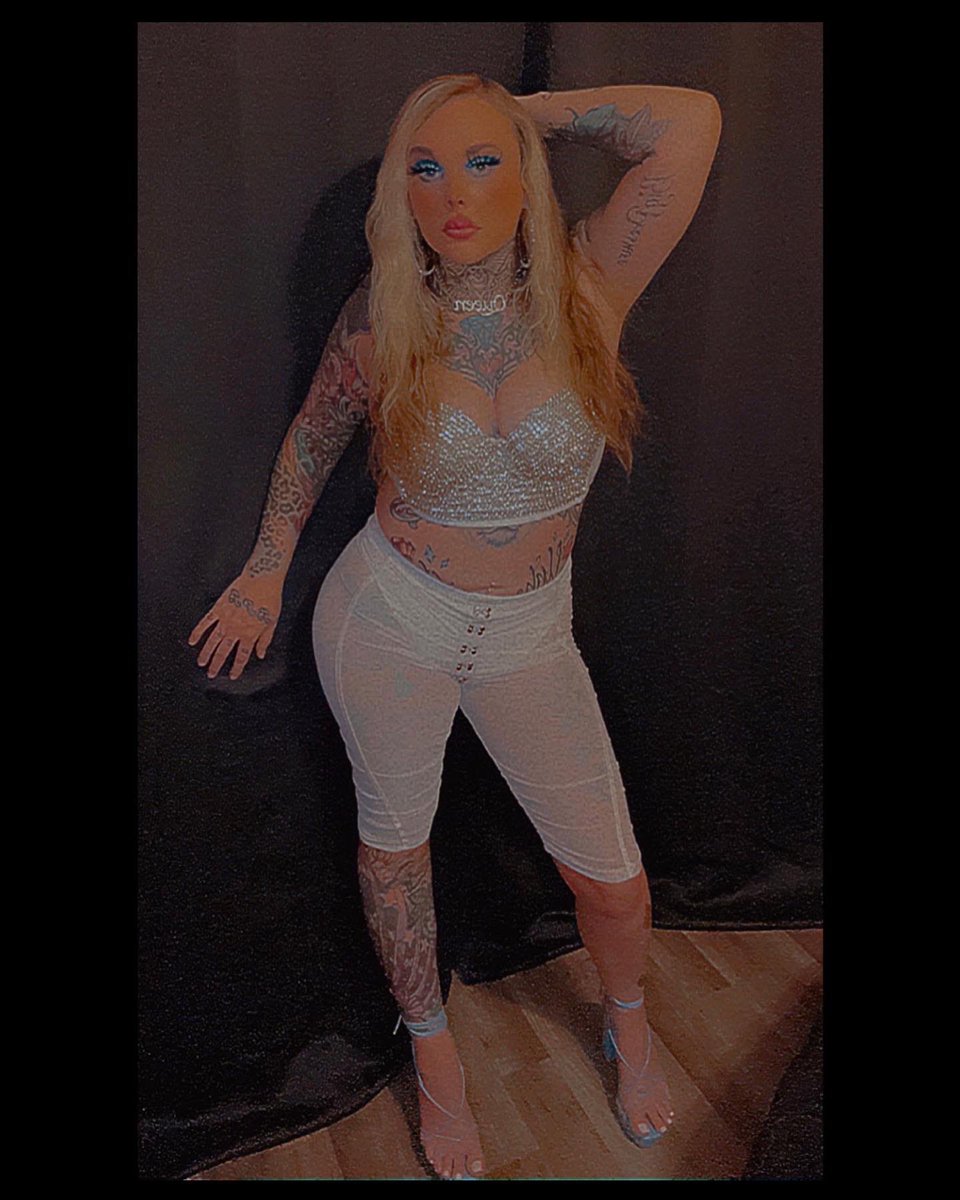 Tattedqueena's tweet photo. I put the BIG in PRESSURE #TattedQueen #BIGPRESSURE #BPB #Barbie #Raw #Artist #explorepage✨ #freshman https://t.co/8AHX5cM2pa