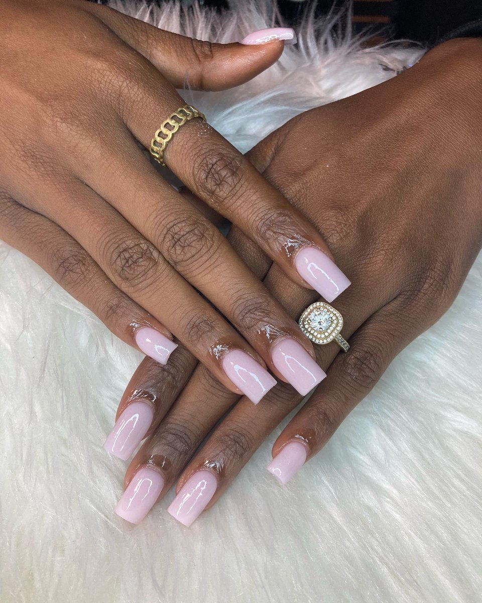 NailsByFattyy's tweet photo. Short &amp; Cute 😍😍💅🏽 https://t.co/vpJUXiQueC