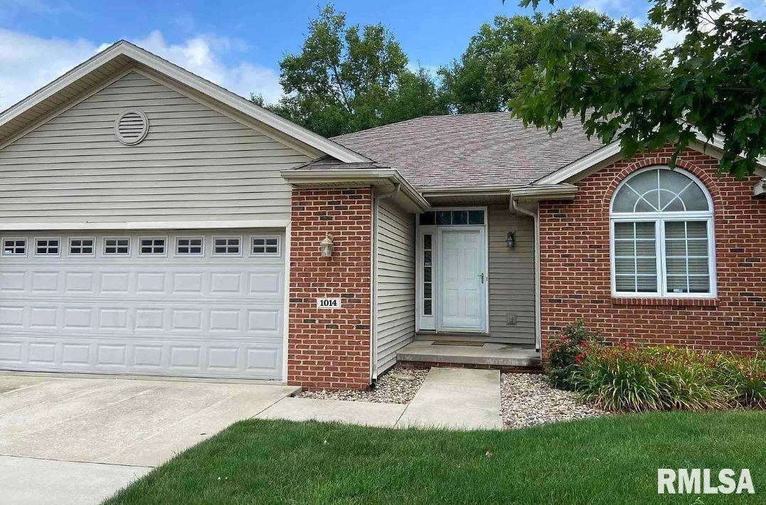 Reeve_T224's tweet photo. New Listing! $259,900.00, 3BR, 3BA, 1014 Ravina Drive, Chatham, IL 62629, Full Details https://t.co/EXeM4mrswB https://t.co/QjQulcKEh8