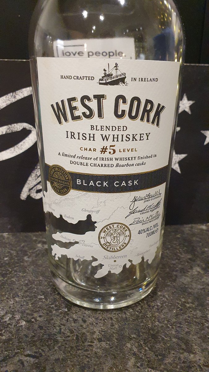 Lieber <a href="/LucasHookem/">Lucas #hookem 🤘🏽</a> vielen Dank nochmal für diese tolle Whisky Empfehlung. Ein sanfter Ire der mittlerweile ein zweites Mal im Hause Martin eingetroffen ist 😁