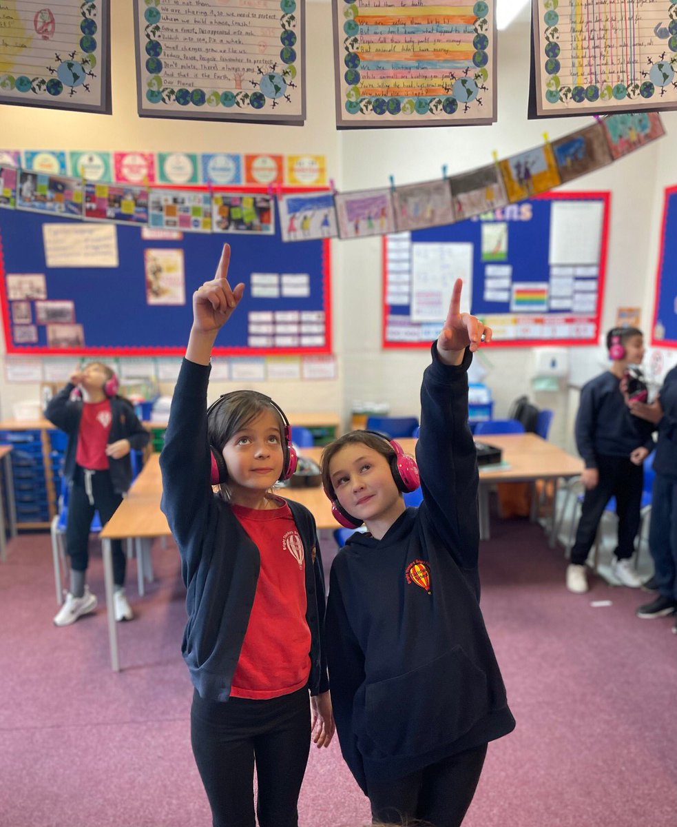 Earlsfield School tweet media