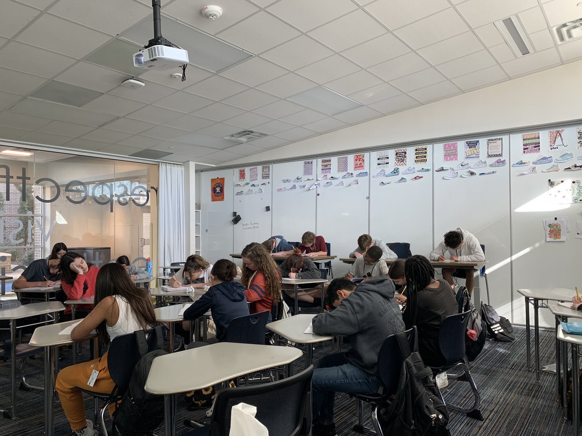 MsTurnerReads's tweet photo. S/O to @msshannonreads for introducing my students and I into Power Writing! My students loved writing and even asked to do it again! #positivewriting https://t.co/sCLMqXMeKJ