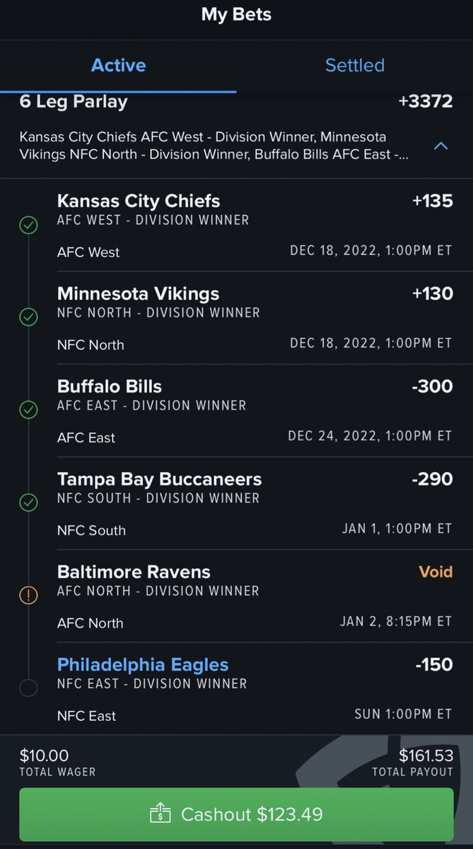 TGRAND92's tweet photo. @br_betting Waiting on my birds to finish the season strong 🦅🦅 https://t.co/Av1V4p7v2R