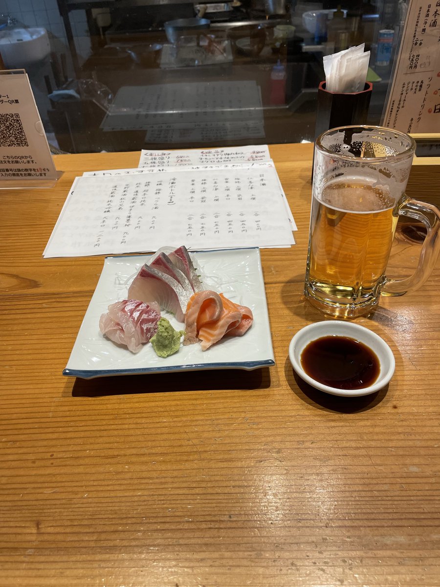mutsu_0712's tweet photo. おはようございます☀

年明け挨拶から少し休暇を貰いました。で、木曜と金曜で愛媛は松山へ一人旅。松山市内を電車で移動して観光してきました😊夜は魚介を楽しめるお店で日本酒飲みながらゆったりと。これで1年頑張れるってもんです。遅ればせながらエンジン掛けていきます👍

#おは戦50107jd https://t.co/XyP9gwMYLc