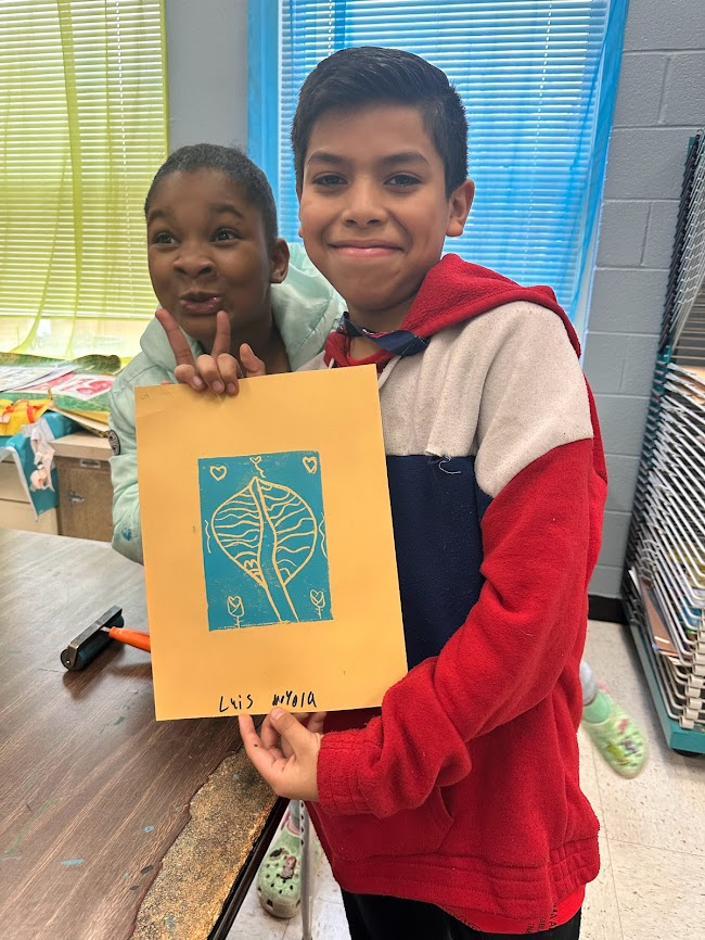 Dr. Erica Pendleton (@ependletonfcs) on Twitter photo #CatchingUp 5th grade artists used their sketches to guide their etchings as they prepared their printing plates for phase 1 of their reduction prints! More to come! #InProgress #Parklanesoars <a href="/Parklane_Eagles/">Parklane Elementary</a> <a href="/i_title/">Parent Liaison: Briar Hills ES & Paul D. West MS</a> #CatchingUp 5th grade artists used their sketches to guide their etchings as they prepared their printing plates for phase 1 of their reduction prints! More to come! #InProgress #Parklanesoars <a href="/Parklane_Eagles/">Parklane Elementary</a> <a href="/i_title/">Parent Liaison: Briar Hills ES & Paul D. West MS</a>