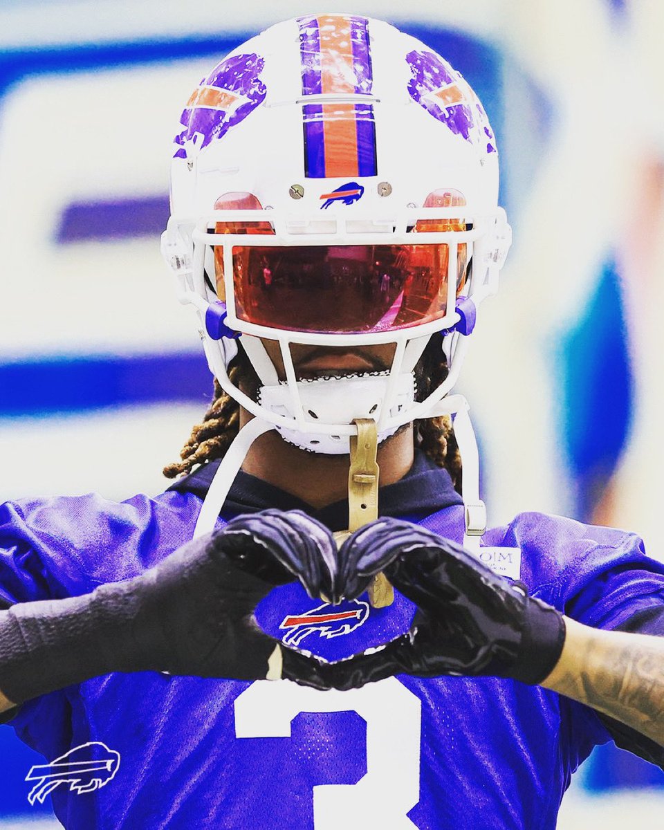 kandraking's tweet photo. #Godisgood This is what happens when the world comes together &amp; is United in #Prayer 🙏 The #revovery of Damar @HamlinIsland is #Miraculous  He actually FaceTimed his team today after breathing tube was removed! What Joy! #PraisetheLord #Gratitude 
#Loveoneanother 
@BuffaloBills https://t.co/cYYVW1NRX5