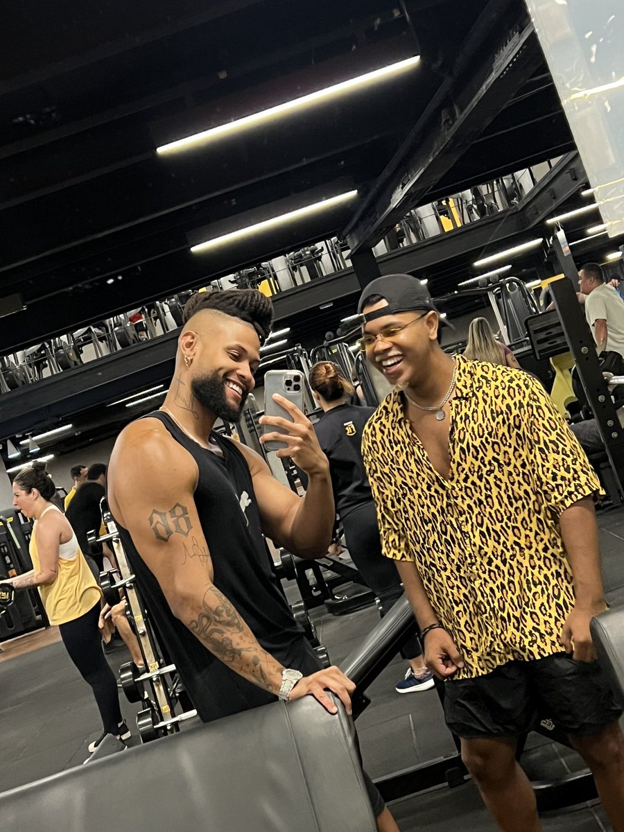 victorloumusic's tweet photo. Agora vem https://t.co/ExWgpE61Ar