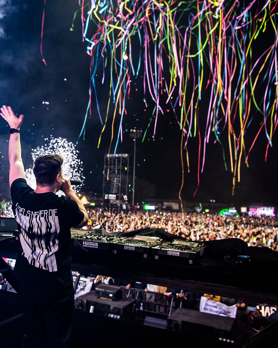 RevealedRec's tweet photo. Happy birthday to the boss himself @HARDWELL!!🥳🔥 https://t.co/tXrYw0qFfw