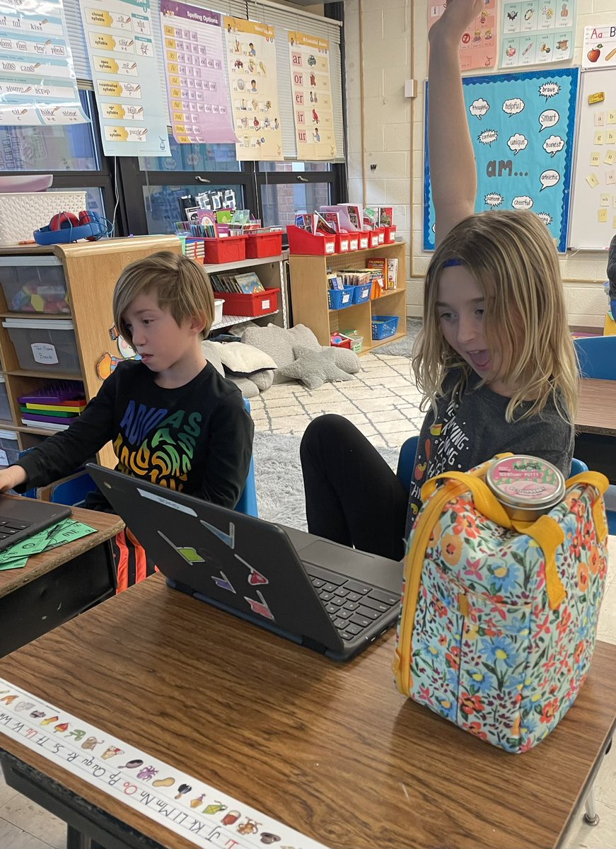 Ending this week with Sight-word recognition on Blooket! My students even taught me some new ways to play!😊 Happy Friday! 🎉 #beartavernpride