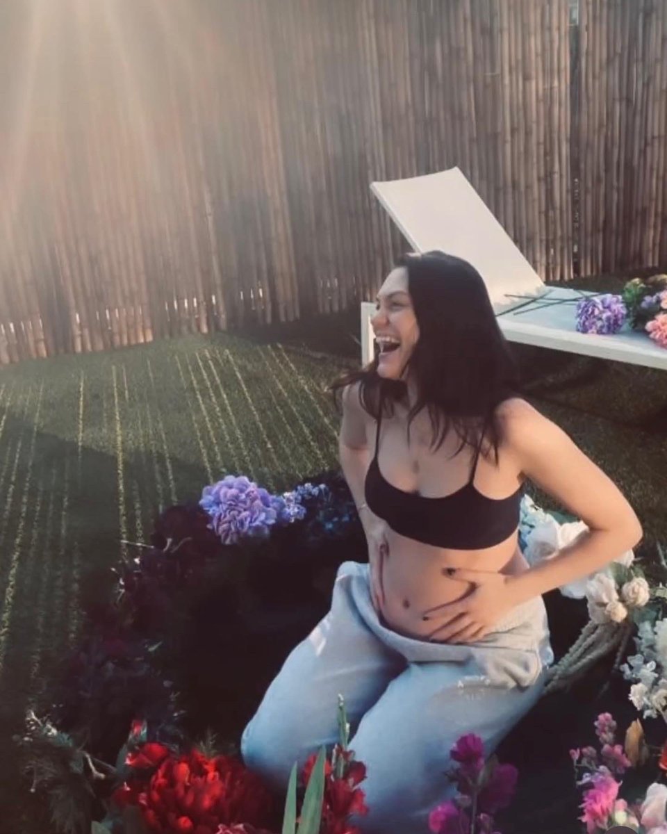 boohoo's tweet photo. MOM TO BE 🍼💘Congratulations to @JessieJ who is expecting her first child 🥰 https://t.co/WW7LLshRd4