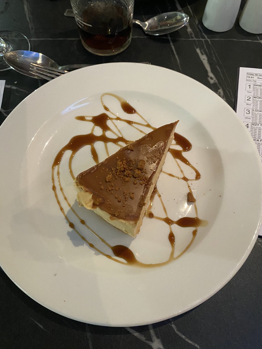 SWCherylGray1's tweet photo. Lovely food @OwlertonRacing @OwlertonStadium this evening with lovely people! #WorkFamily #Xmas #ResiTeam @simplybee_yoga @hollyhouse22 &amp; Lisa xx https://t.co/Nj15h89IWk