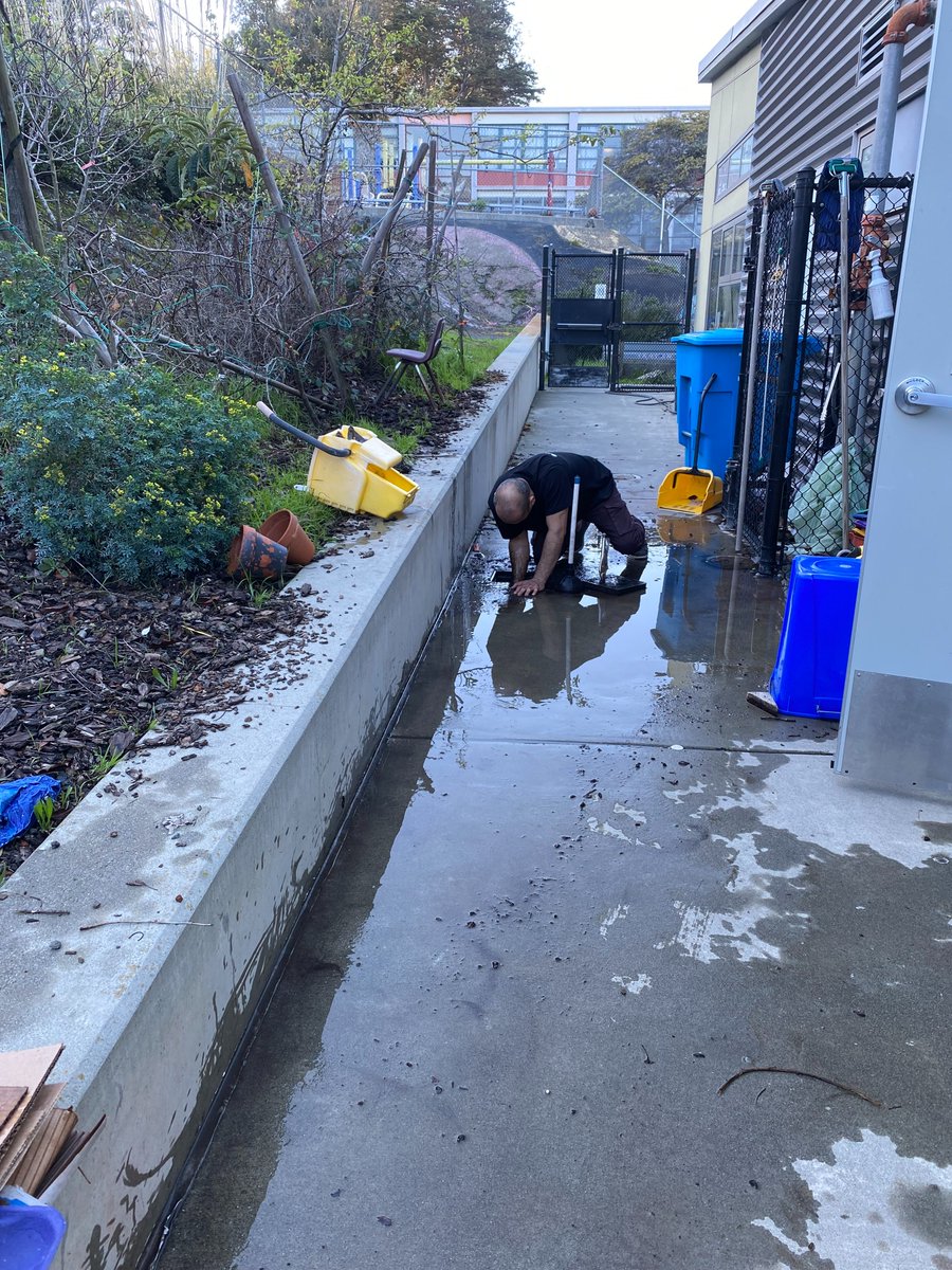 SFUnified's tweet photo. Thank you SFUSD’s Custodial, Landscaping and Buildings &amp; Grounds teams for responding to the recent storm-related issues. They continue to work around the clock to keep our schools fully functional and ready to support students and staff. #WeAreSFUSD @SFUSD_Supe https://t.co/8sxbY3FNvO