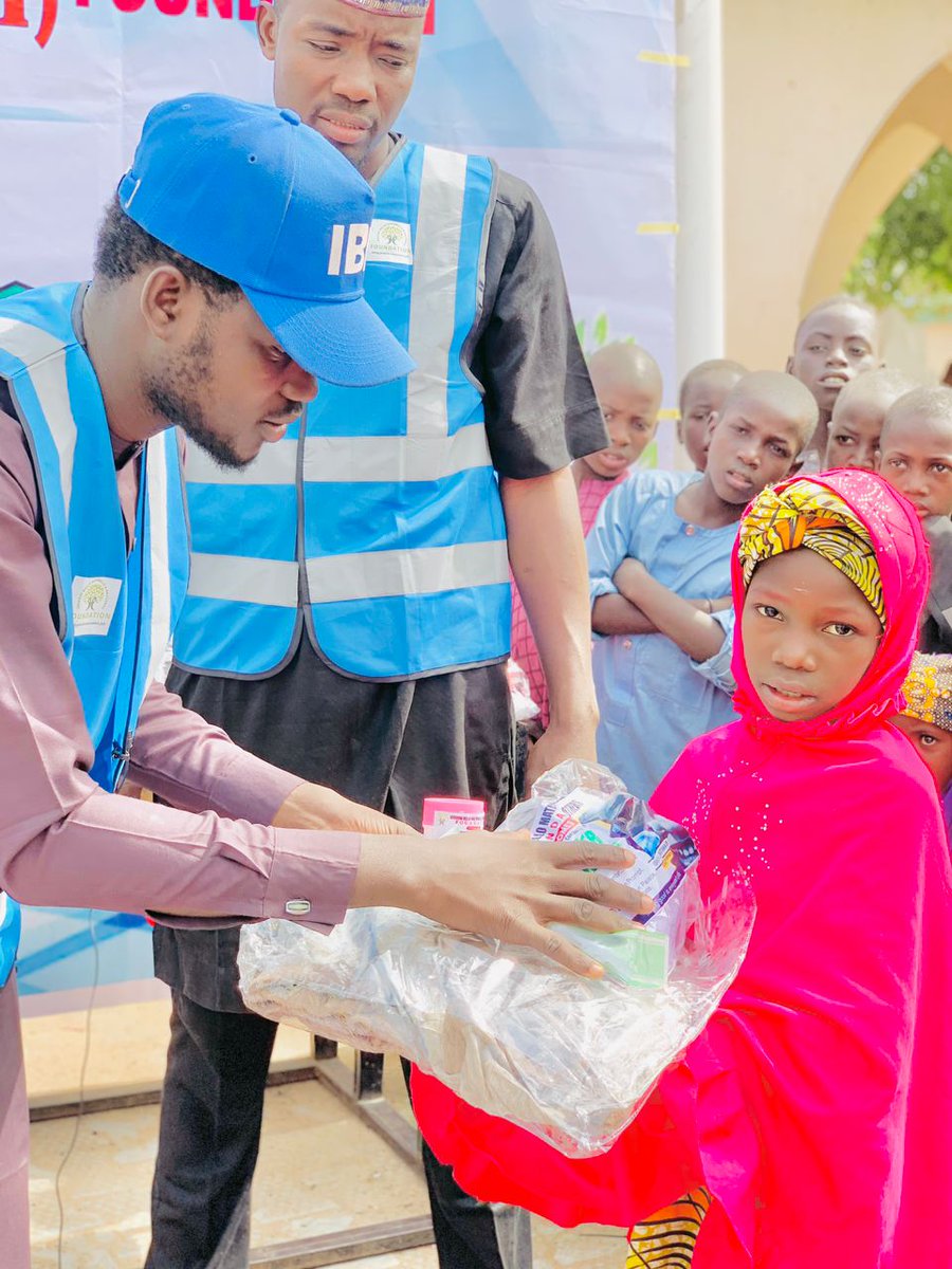 Hassangusau6's tweet photo. #IBMcare
#charity
Spend time with the less fortunate - orphans, the poor, the disabled. This will bring them joy and help you preserve your humility.
Thanks #IBMteam
@Bellomatawalle1 @BilkisuHaj @Yazeed_666 @ibro_bello @AhmadDanwudil https://t.co/o6qxceliUQ